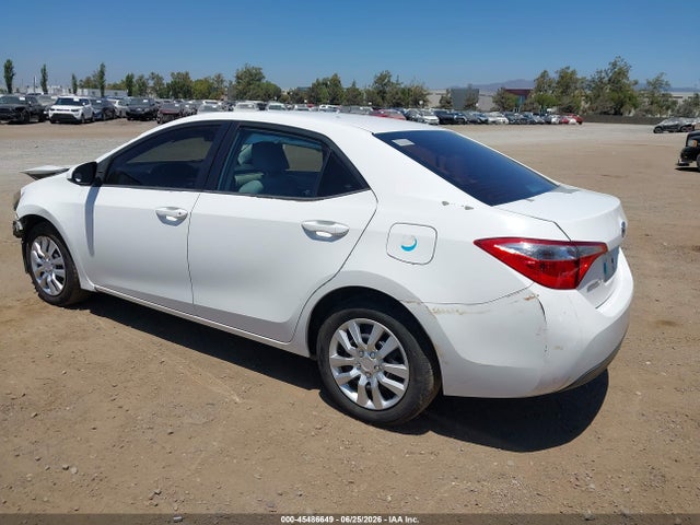2014 Toyota COROLLA LE photo 3