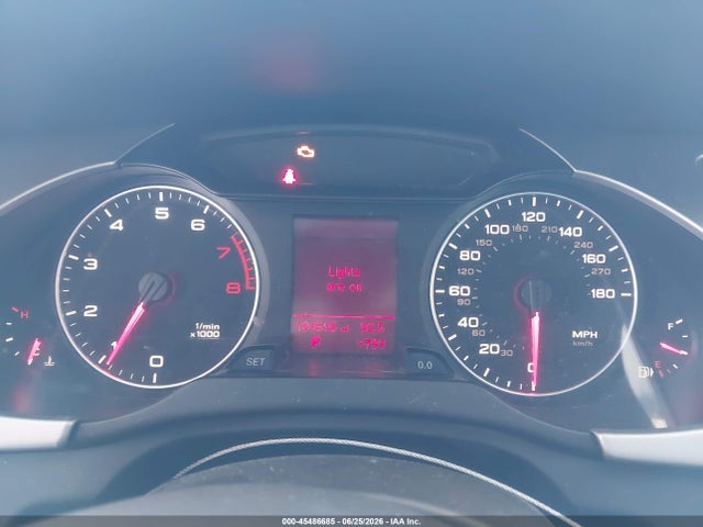 2010 AUDI A4 2.0T PREMIUM — фото 7