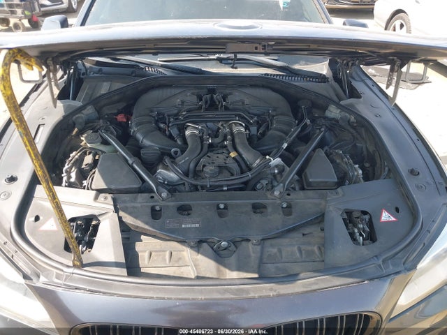 2013 BMW 750LI 照片 10