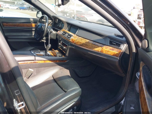 2013 BMW 750LI 照片 5