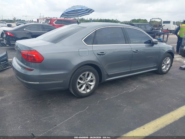 2016 Volkswagen PASSAT 1.8T S — фото 4