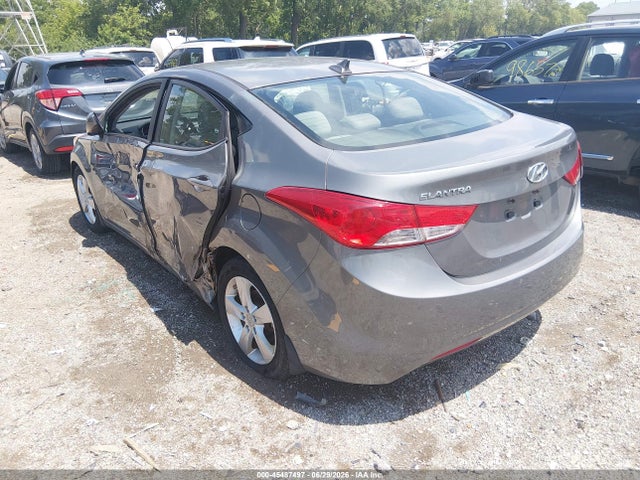 صورة 3 لـ 2013 Hyundai ELANTRA GLS