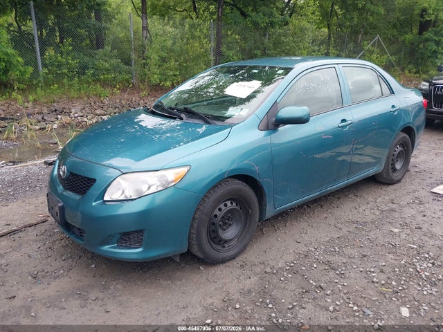 2010 Toyota COROLLA LE photo 2