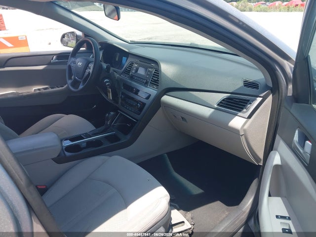 2015 Hyundai SONATA SE — фото 5