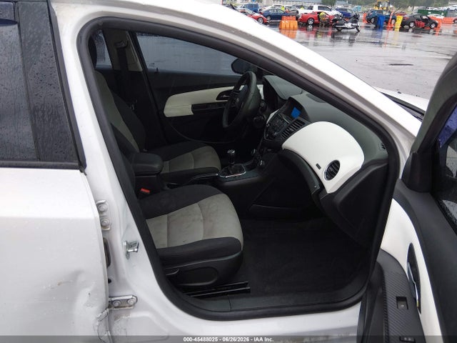 صورة 5 لـ 2015 Chevrolet CRUZE LS MANUAL