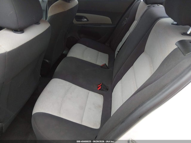 صورة 8 لـ 2015 Chevrolet CRUZE LS MANUAL