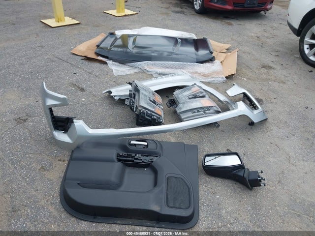 2022 Chevrolet SILVERADO 1500 4WD STANDARD BED WT — миниатюра 12