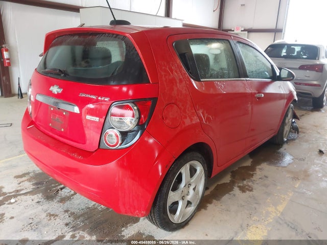 2015 Chevrolet SONIC LTZ AUTO 照片 4