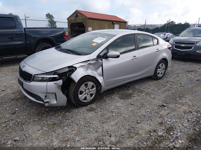 2017 KIA FORTE LX 照片 2