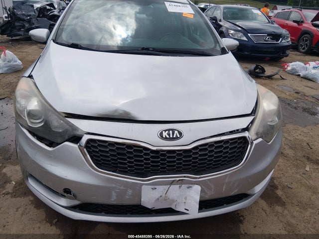 صورة 6 لـ 2016 KIA FORTE EX