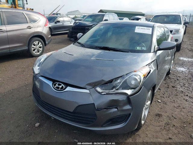 صورة 6 لـ 2013 Hyundai VELOSTER BASE W/BLACK
