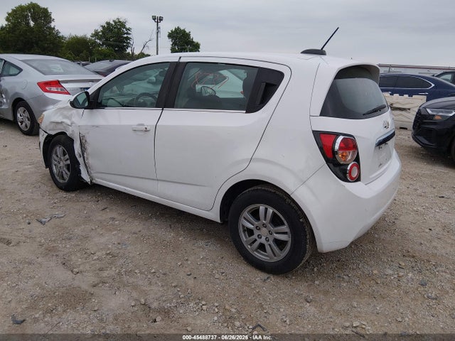 2015 Chevrolet SONIC LT AUTO 照片 3