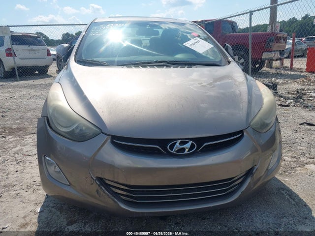 صورة 6 لـ 2013 Hyundai ELANTRA LIMITED