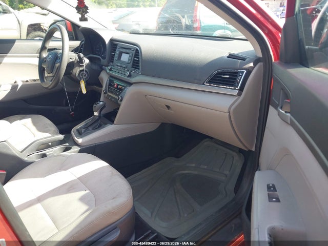 صورة 5 لـ 2017 Hyundai ELANTRA SE