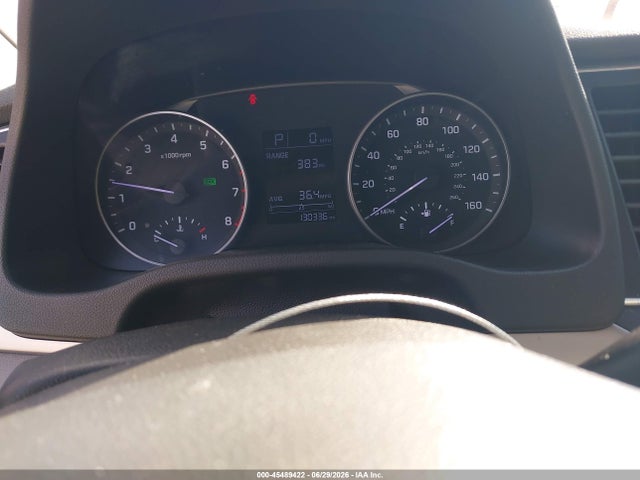 صورة 7 لـ 2017 Hyundai ELANTRA SE