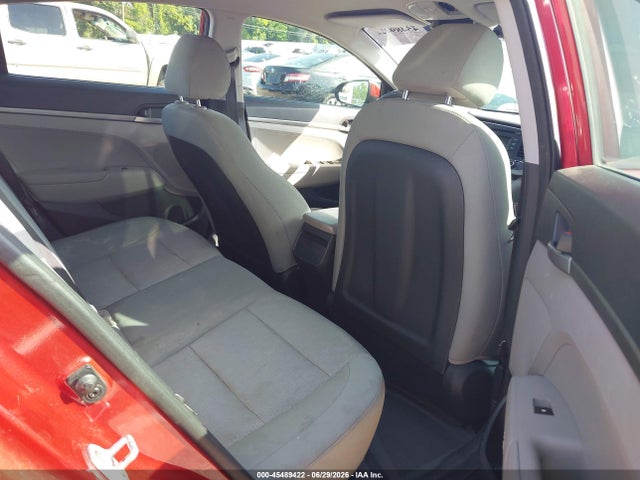 صورة 8 لـ 2017 Hyundai ELANTRA SE