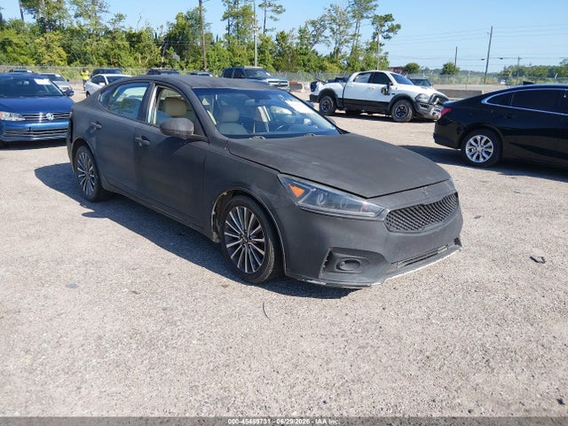 2017 KIA CADENZA PREMIUM