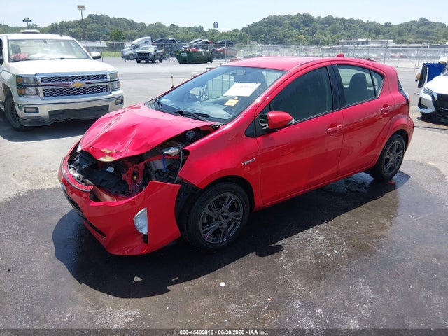 2015 Toyota PRIUS C TWO — фото 2