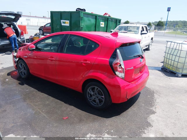 2015 Toyota PRIUS C TWO — фото 3