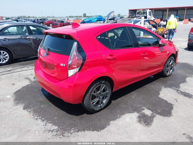 2015 Toyota PRIUS C TWO — фото 4