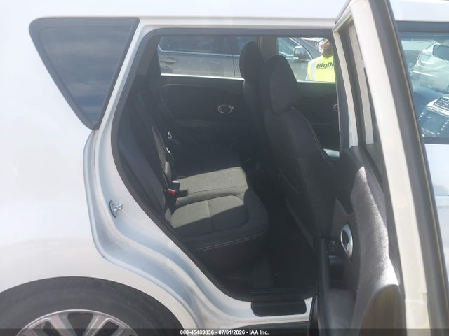صورة 8 لـ 2019 KIA SOUL +