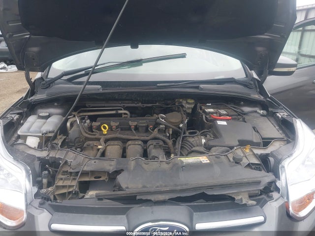 صورة 10 لـ 2013 FORD FOCUS SE