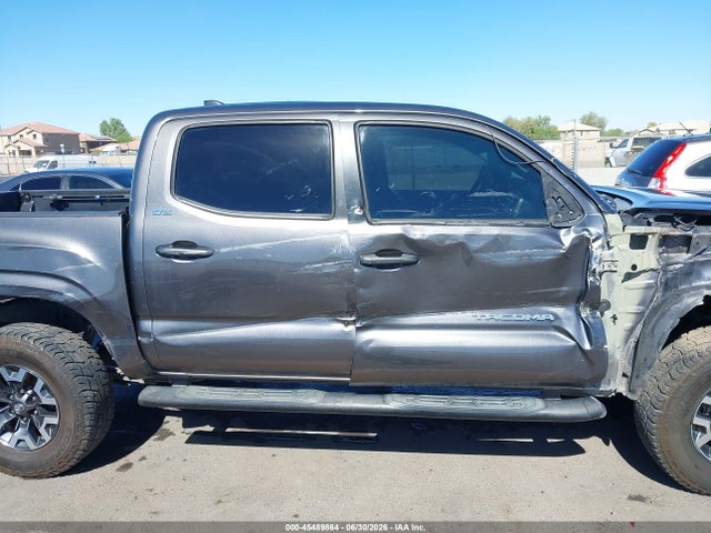 صورة مصغرة 14 لـ 2018 Toyota TACOMA SR5