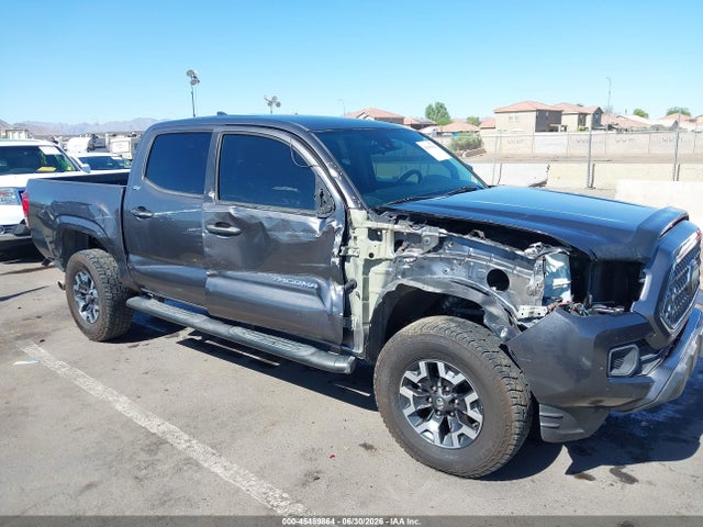 2018 Toyota TACOMA SR5 photo 6