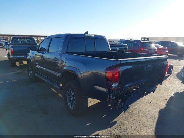 2018 Toyota TACOMA SR5 photo 3