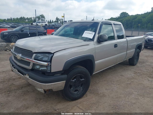 2004 Chevrolet SILVERADO 1500 LT 照片 2