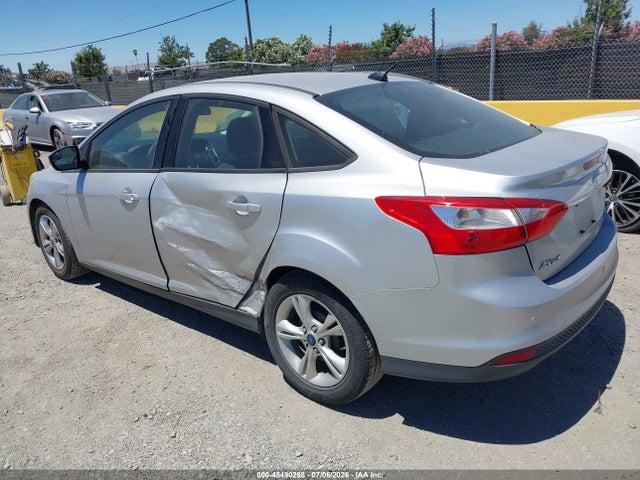 صورة مصغرة 3 لـ 2014 FORD FOCUS SE