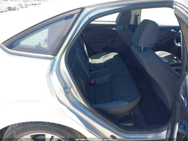 صورة مصغرة 8 لـ 2014 FORD FOCUS SE