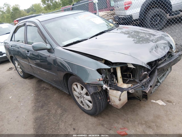 2004 TOYOTA CAMRY XLE