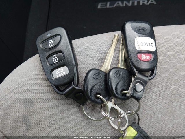 صورة مصغرة 11 لـ 2020 Hyundai ELANTRA SE