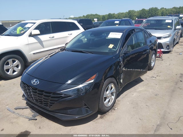 صورة 2 لـ 2021 Hyundai ELANTRA SE