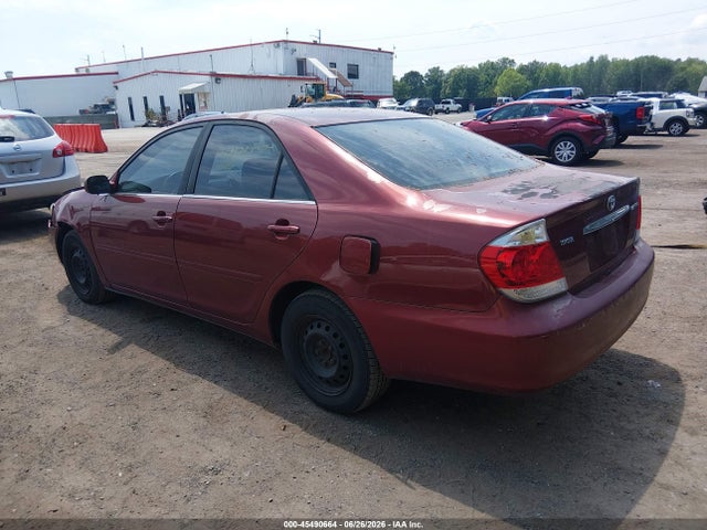 2005 Toyota CAMRY LE 照片 3