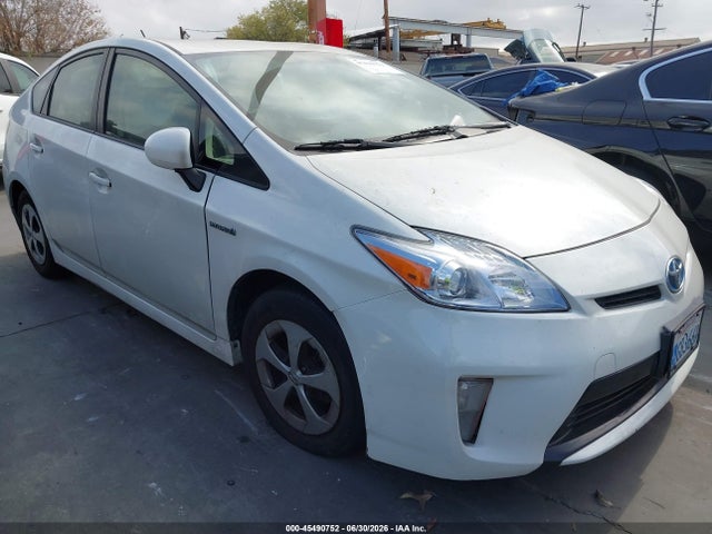 2015 TOYOTA PRIUS 