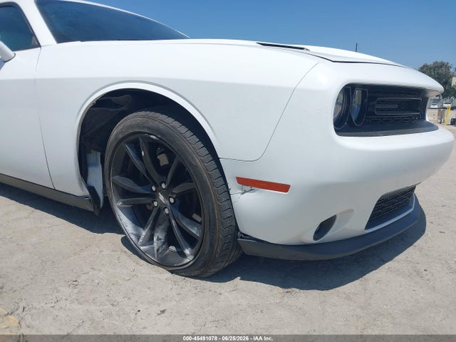 صورة 6 لـ 2018 Dodge CHALLENGER SXT PLUS