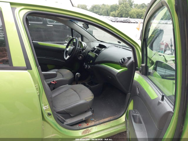 2015 Chevrolet SPARK 1LT CVT — фото 5