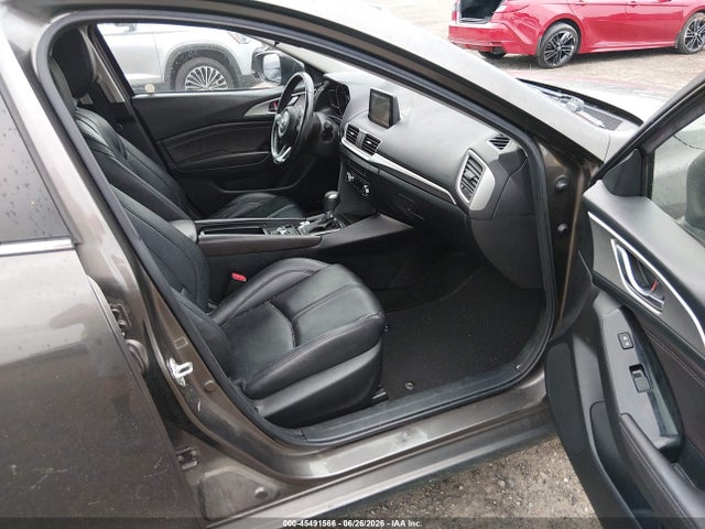 صورة 5 لـ 2018 Mazda MAZDA3 TOURING