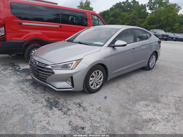 2020 Hyundai ELANTRA SE 照片 2