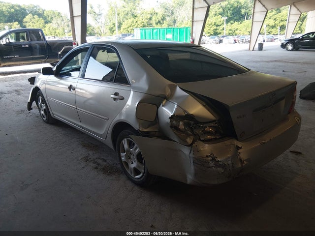 2004 Toyota CAMRY XLE photo 3