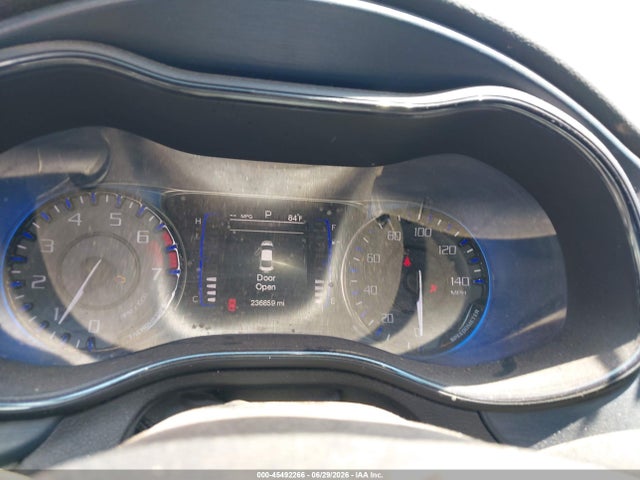 2015 Chrysler 200 S 照片 7