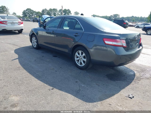2010 Toyota CAMRY LE 照片 3