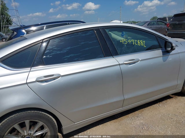 صورة مصغرة 13 لـ 2017 FORD FUSION SE