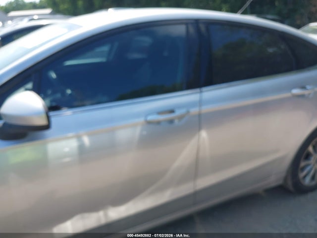 صورة مصغرة 14 لـ 2017 FORD FUSION SE