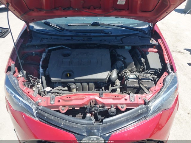 2018 Toyota COROLLA LE photo 10
