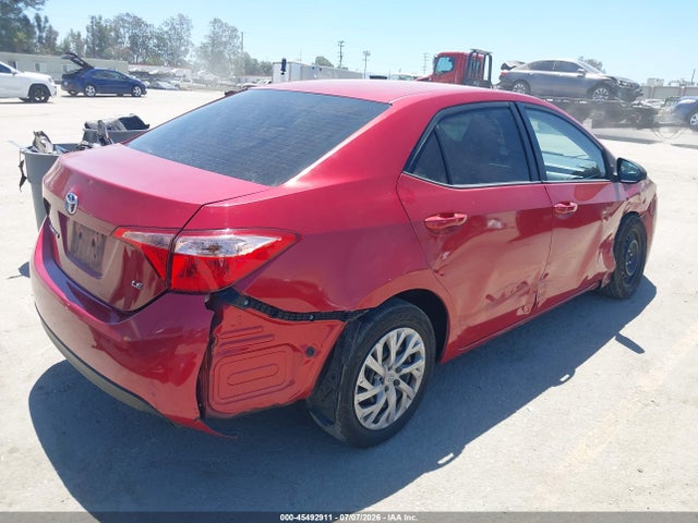 2018 Toyota COROLLA LE photo 4