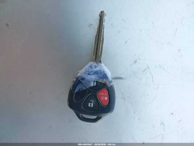 2012 Toyota YARIS LE thumbnail 11