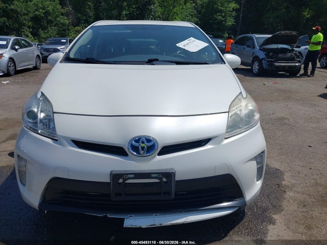 صورة مصغرة 12 لـ 2013 Toyota PRIUS TWO